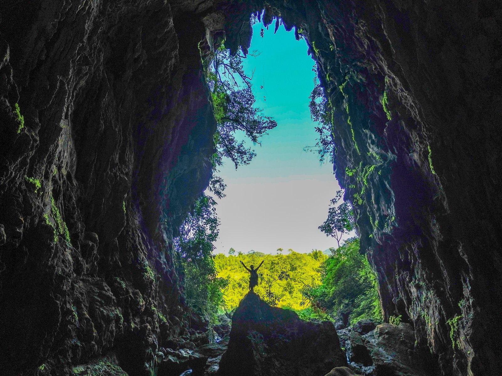 E-Bike Cycling Tour: Hanoi - Ba Be - Ha Giang 7 Days